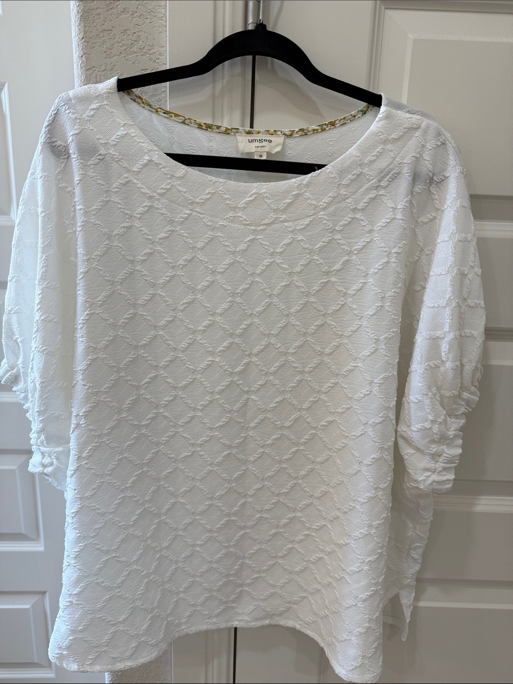 Umgee White Textured Diamond Knit Tunic Top